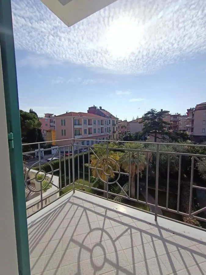 Apartment Palace Britannique Love And Magic In Bordighera